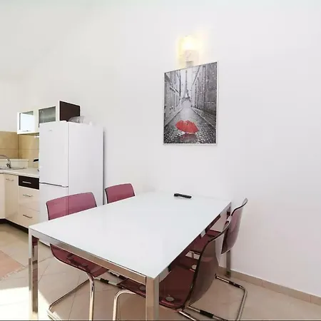 Otok 2 Apartman Trogir